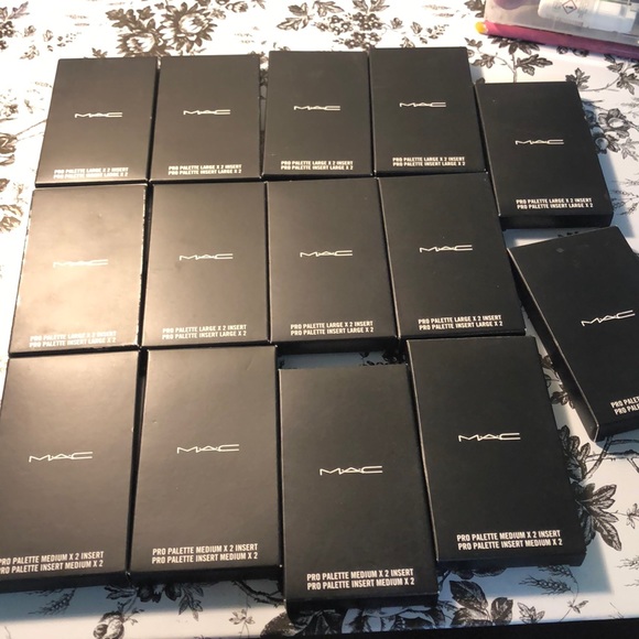 MAC Cosmetics Other - 10 large x2 inserts & 4 medium x2 inserts
